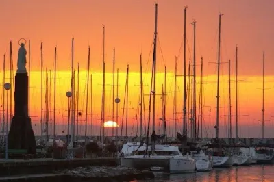 Tramonto molo Viareggio